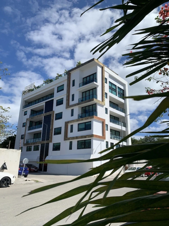 Level luxury condos
