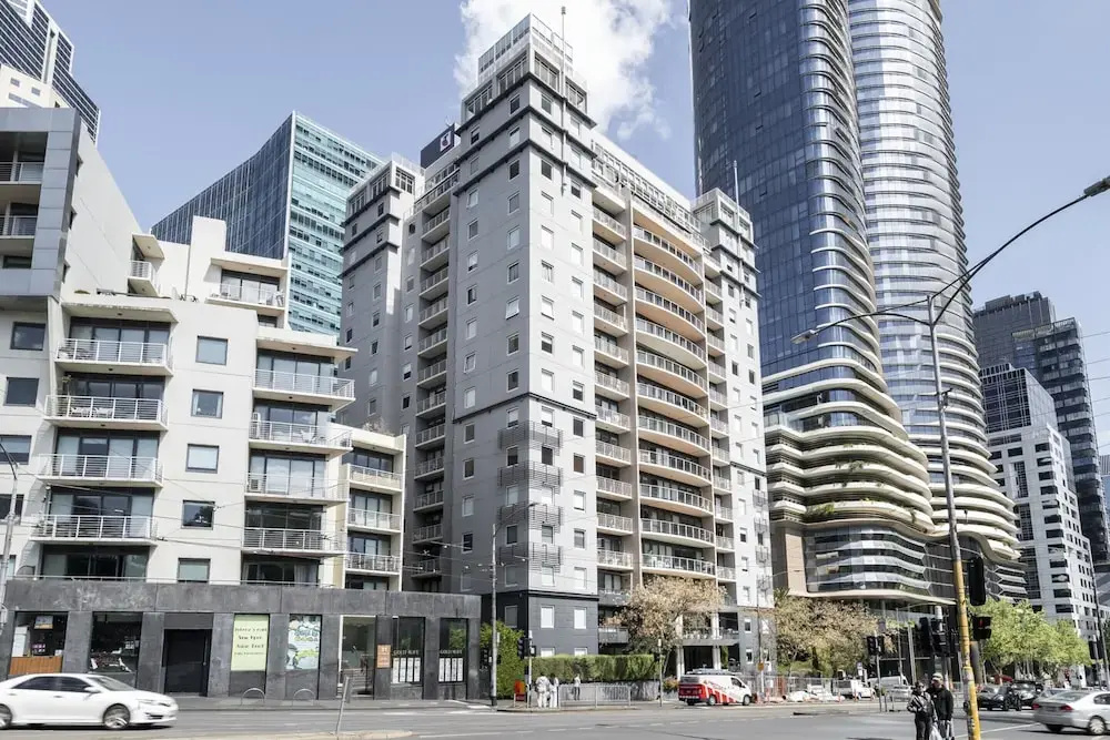 Spacious 3-bed Apartment in Melbourne CBD