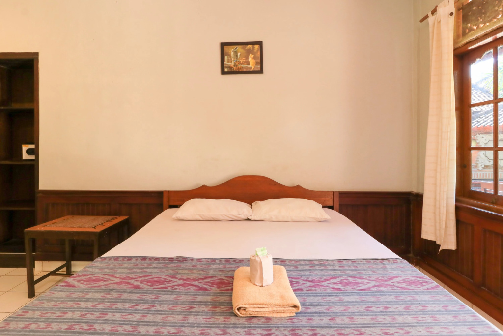 Отель Sari Indah Cottages в Куте