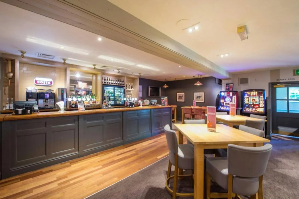 Premier Inn Newport Wales - M4 J24 - Général