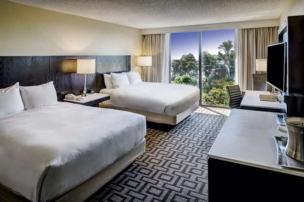 Hilton Sacramento Arden West - Chambres