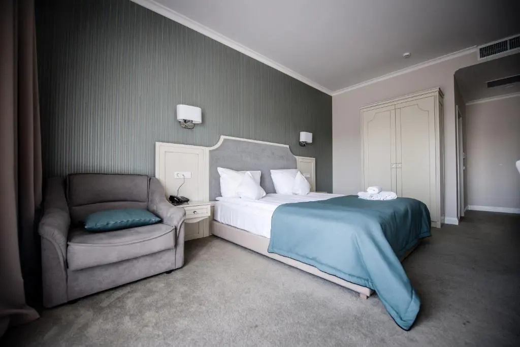 Prestige Double room with balcony (full double bed)