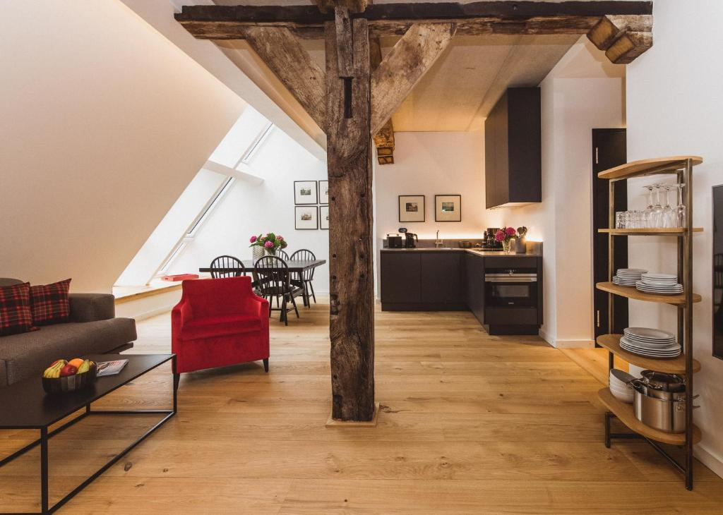 2 Bedrooms Apartment