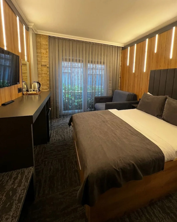 Economy room
