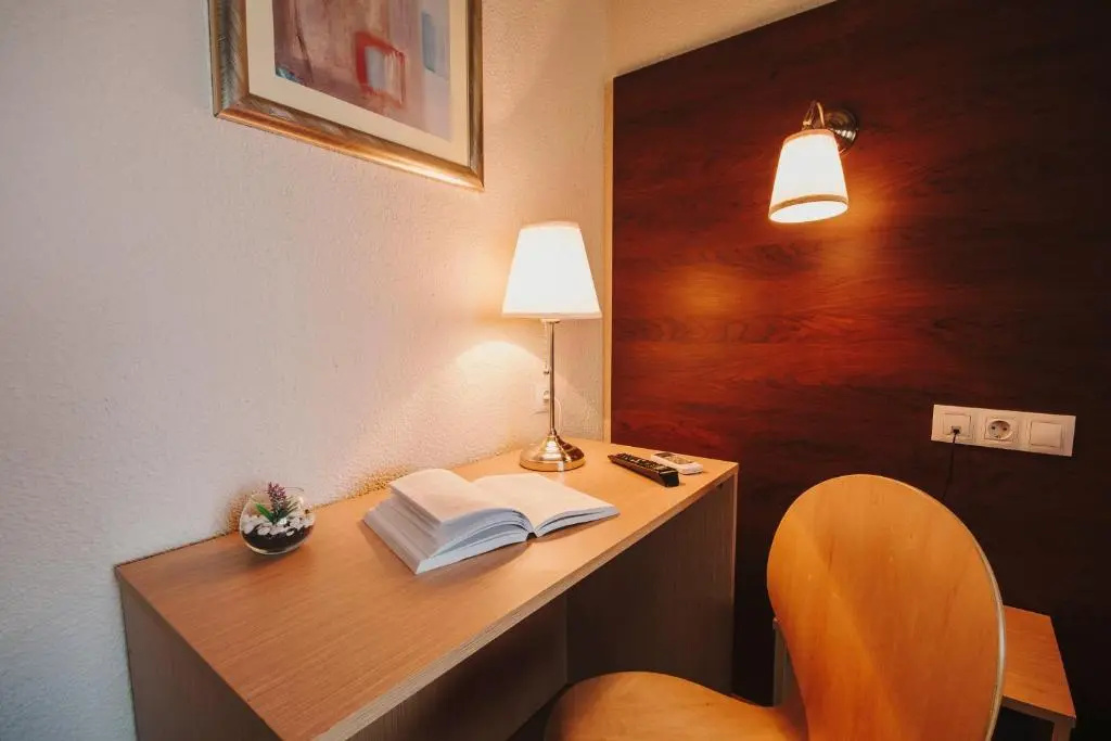 Hotel Embajador - Chambres