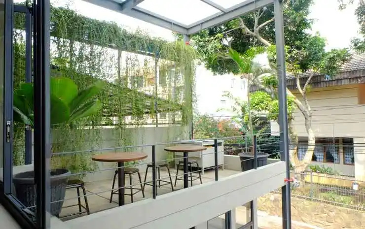 Balcony & Terrace