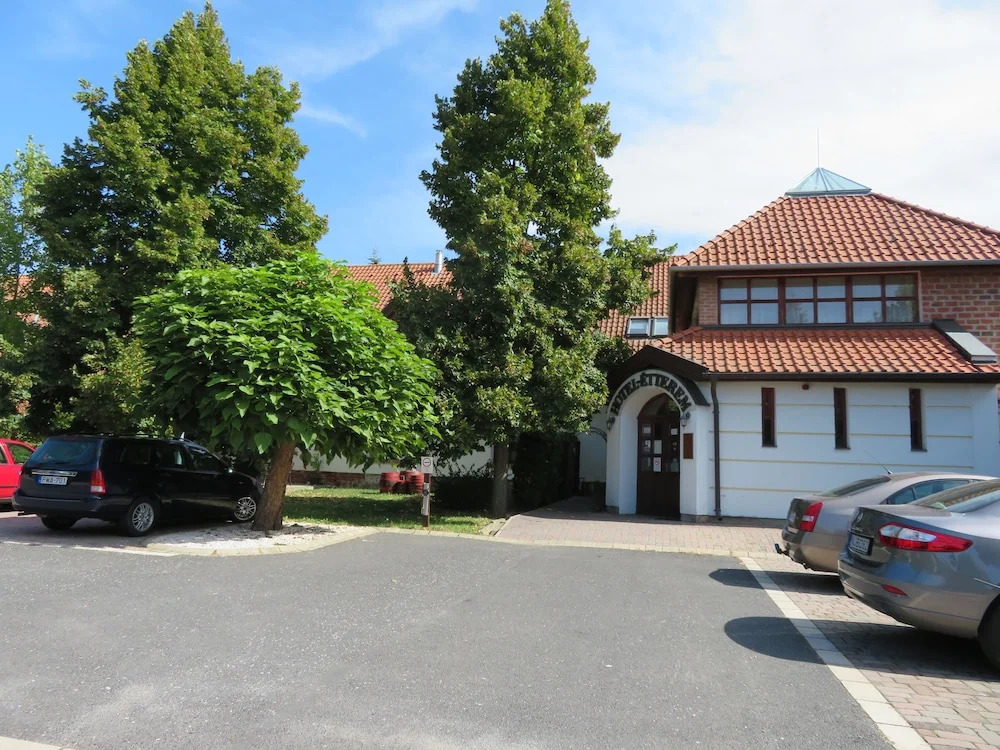 Józsi Bácsi Vendéglője és Szállodája - фото 29