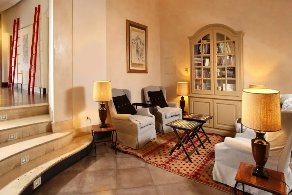 Adriano Hotel
