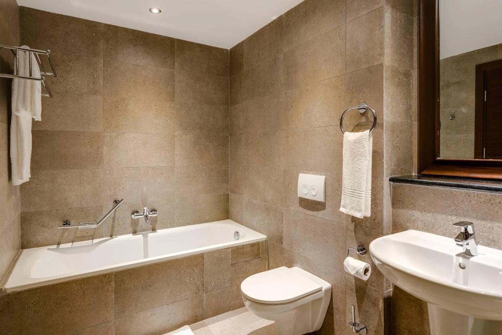 Standard Double room with pool view (twin beds)
