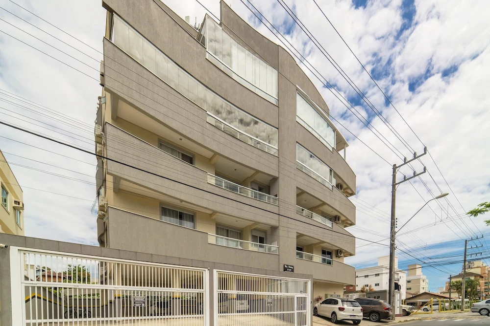 803 Aluguel Apartamento 2 quartos Bombas