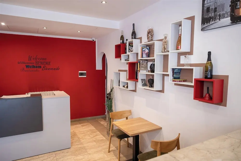 RossoVino Milano Boutique — фото