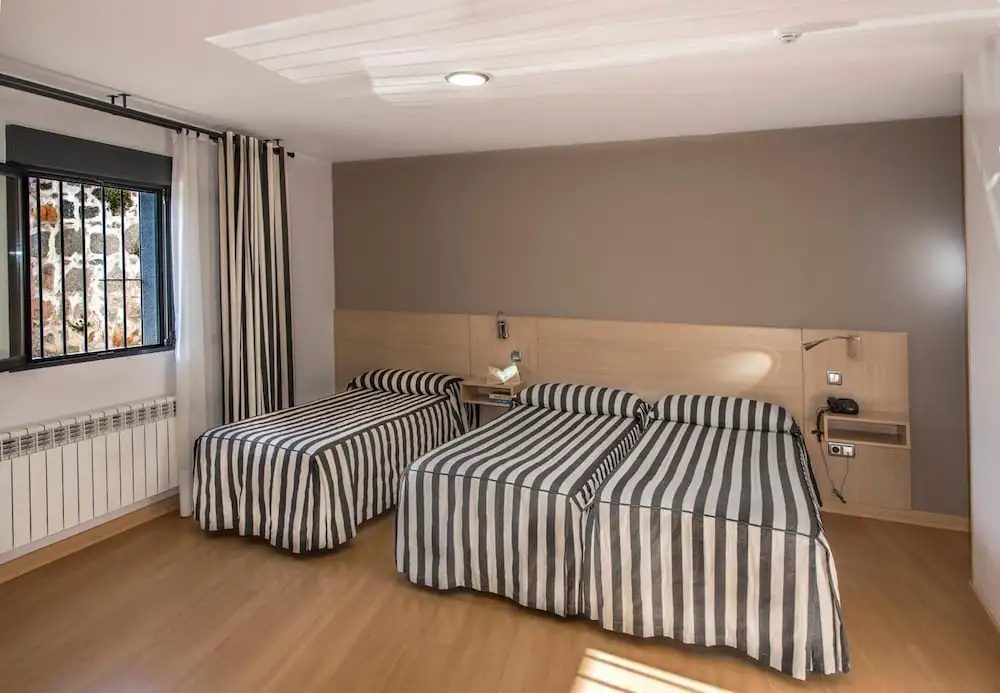 Hotel Puerta de la Santa - Général