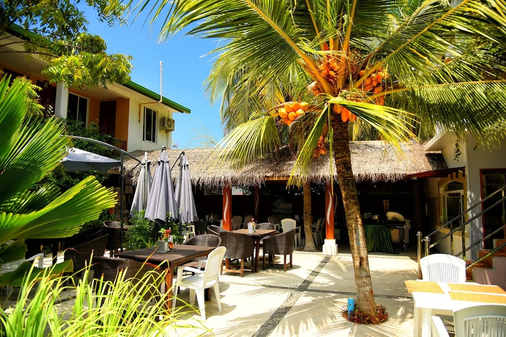 Casadana Thulusdhoo - Général