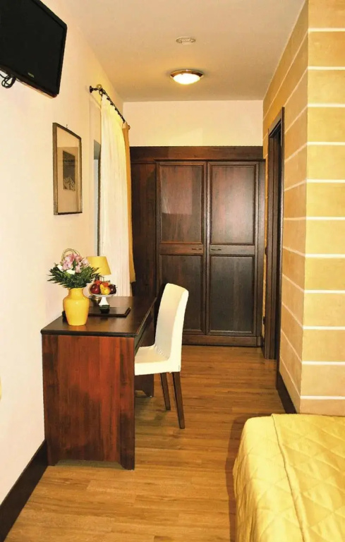 Standard Double room with view (full double bed)