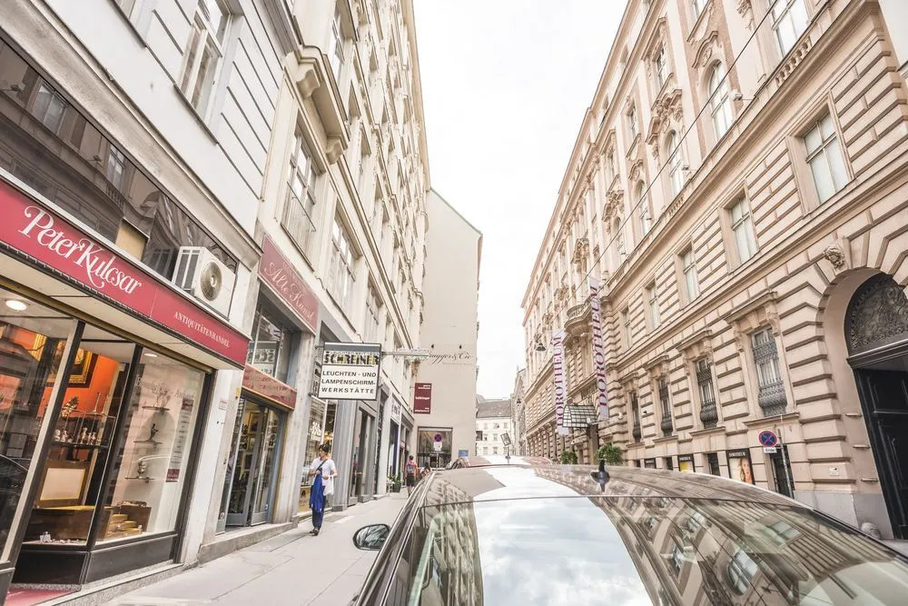 Senator Suite Stephansplatz by Welcome2Vienna