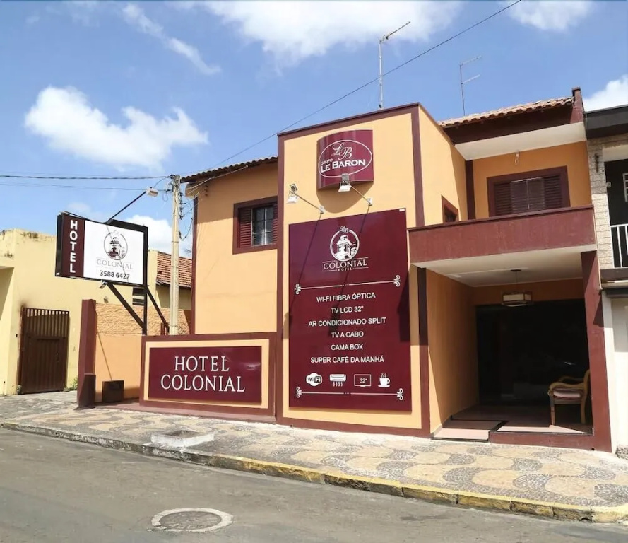 Hotel Colonial