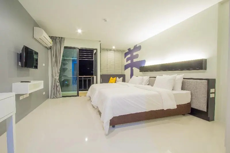 Superior Double room (full double bed)