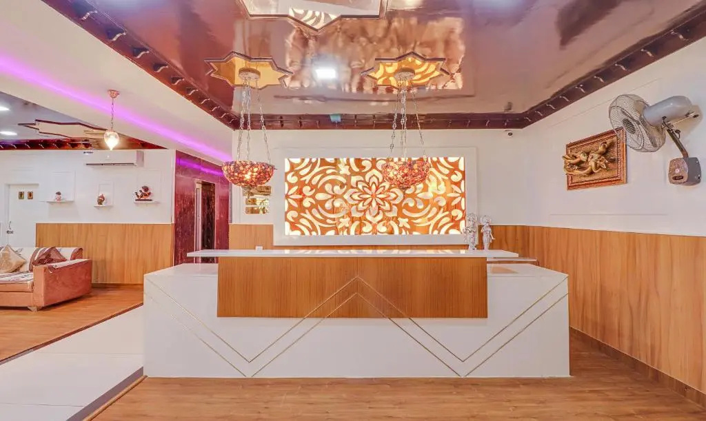 Food & Beverage