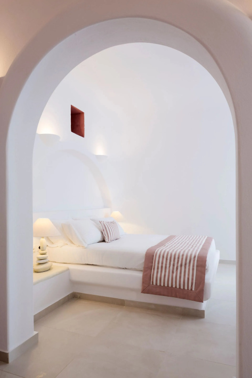 2 Bedrooms Villa