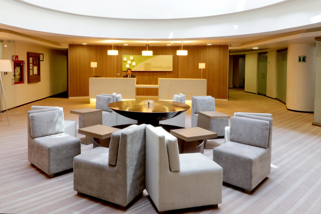 Lobby & Reception