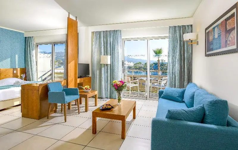 Double Junior Suite (full double bed)