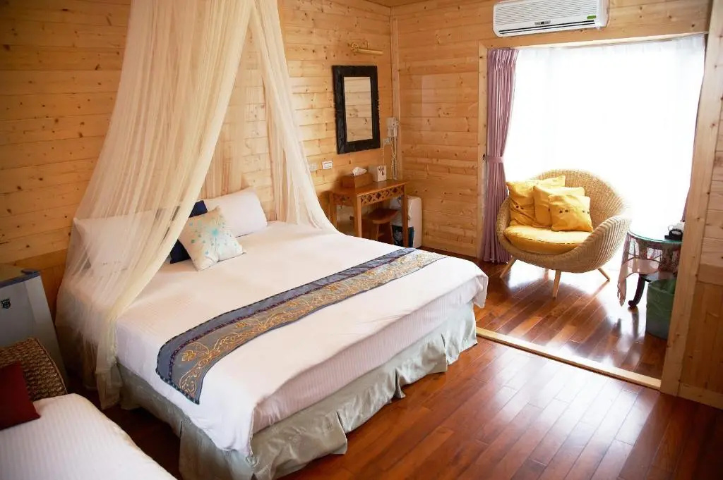 Standard Double room (full double bed)