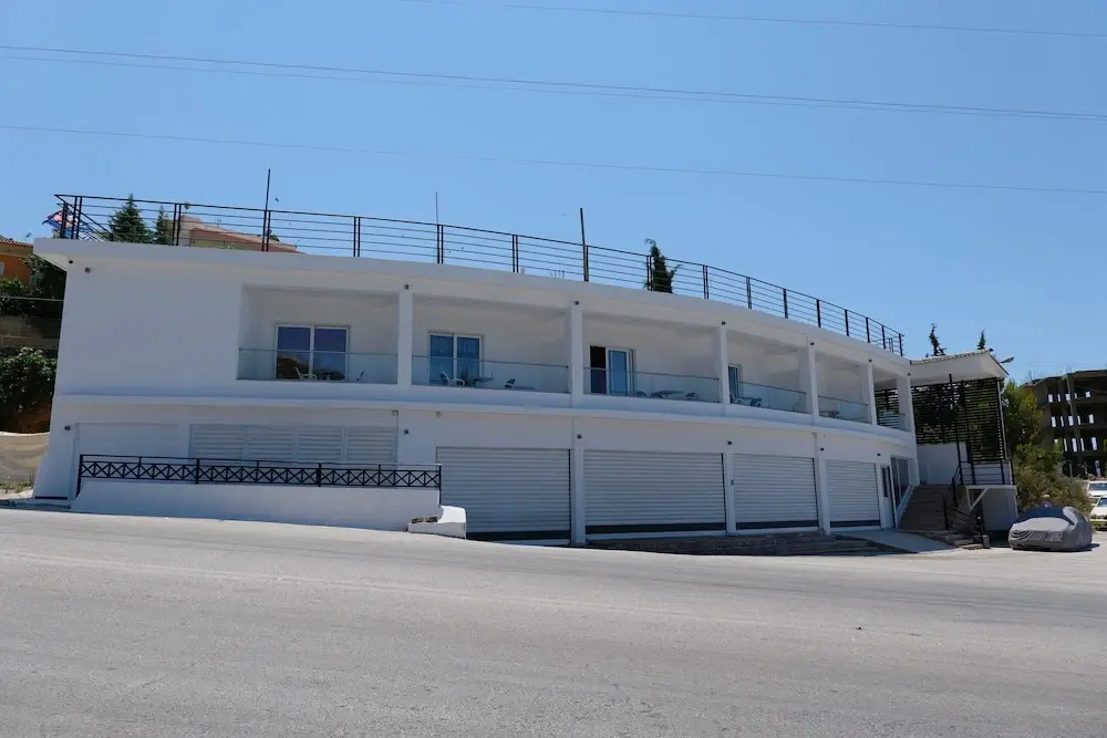 Lumi Hotel