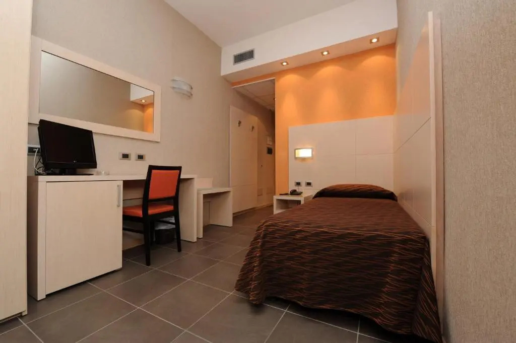 Hotel Cavour - Chambres