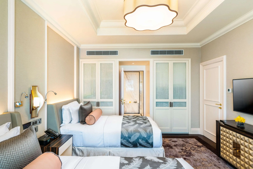 Caravelle Hotel