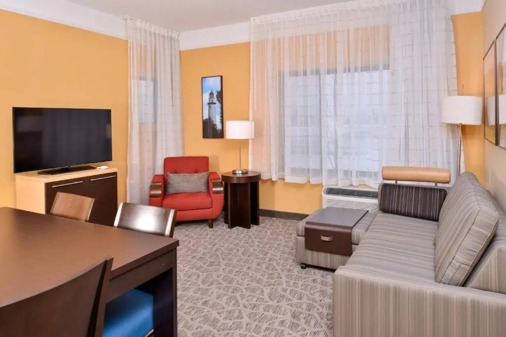 TownePlace Suites Detroit Commerce - Chambres