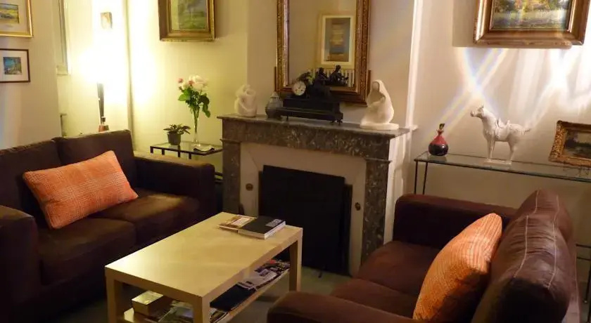 Voir la photo 3 — Villa Saint Genes - Chambres et Table d'hôtes