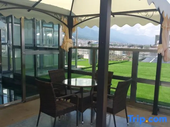 Balcony & Terrace