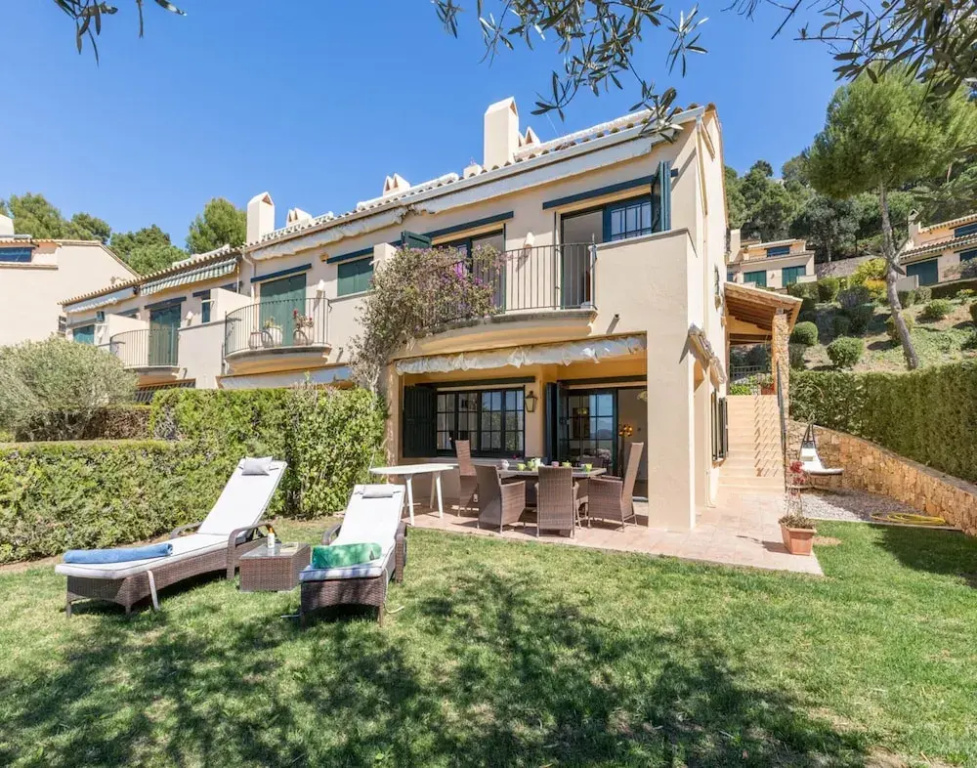 Villa With Panoramic Views of the sea