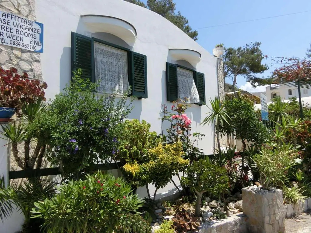 Blus Marine Home a 10mt Dalla Spiaggia (Adults Only)