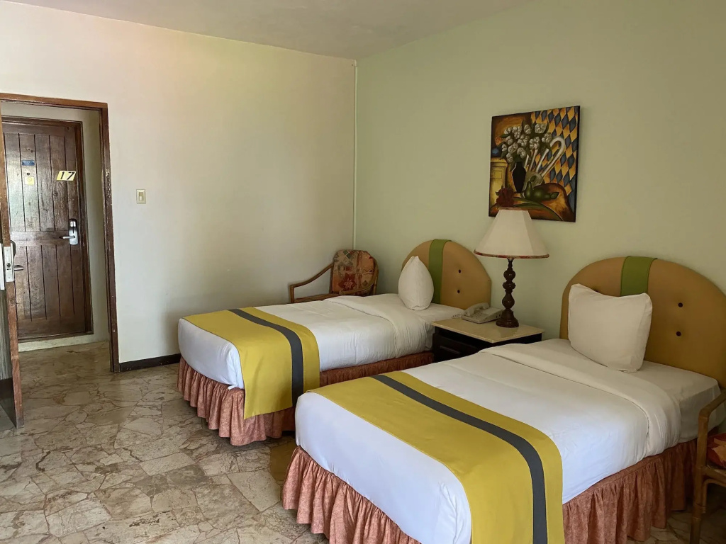 Toby's Resort - Général