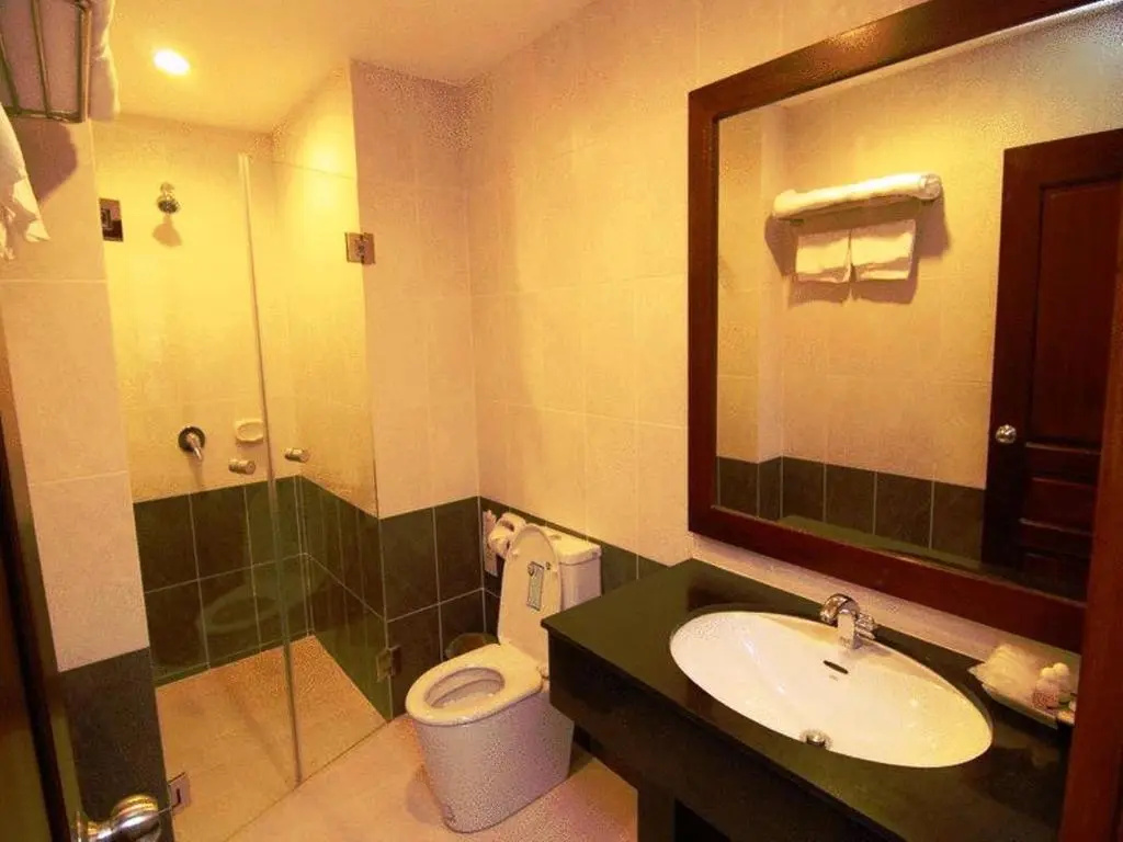 Classic Double room (full double bed)