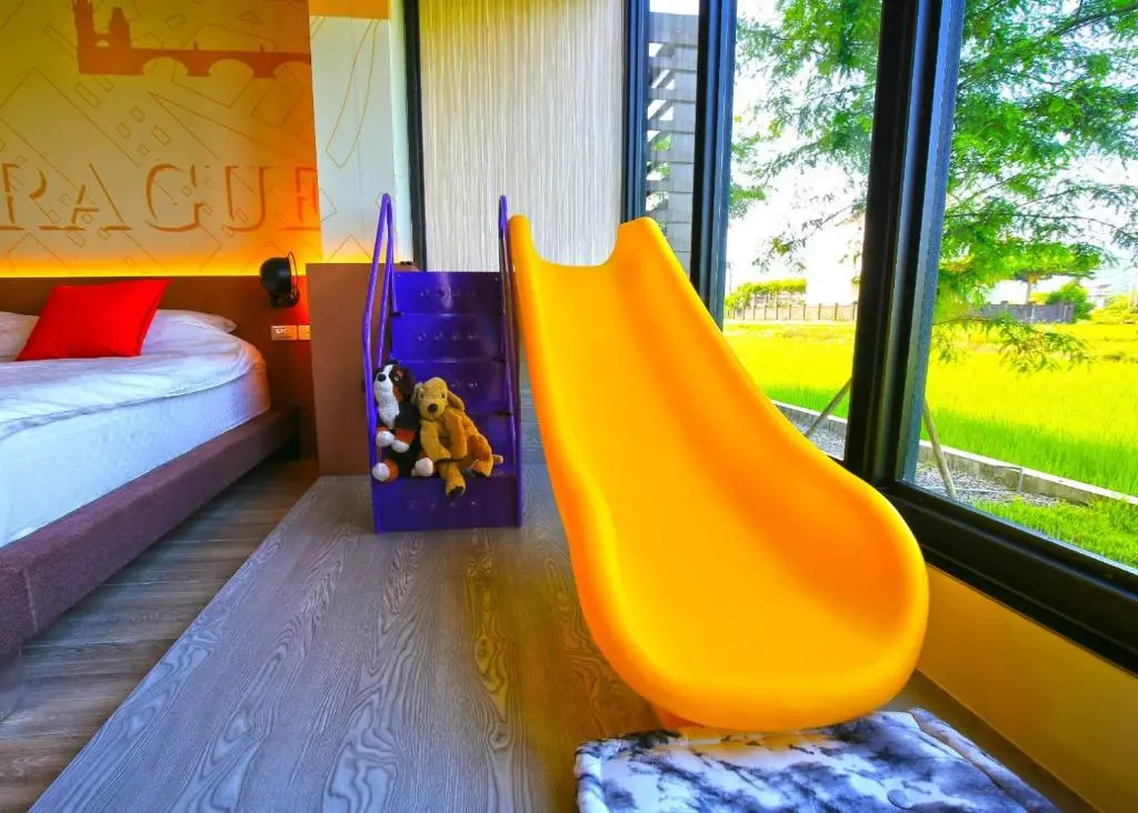 Standard Double room with garden view (full double bed)
