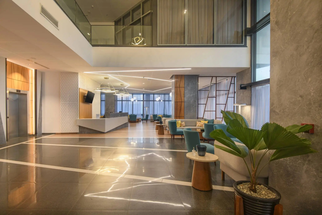 Lobby & Reception