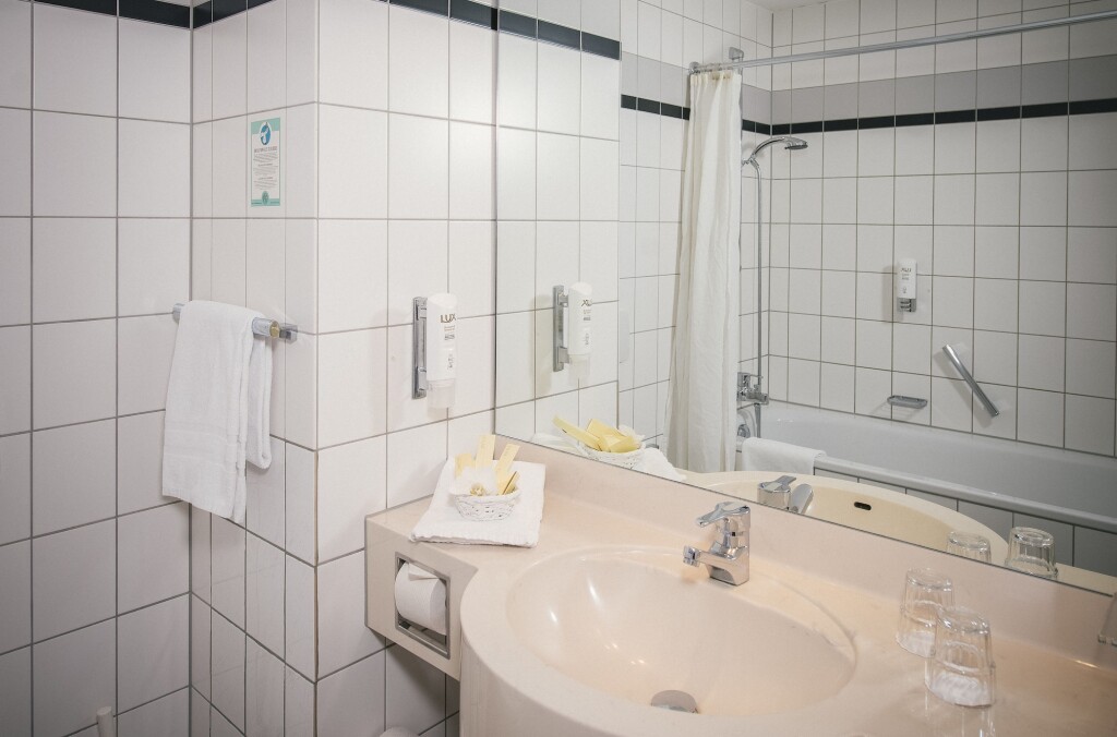 Image 9