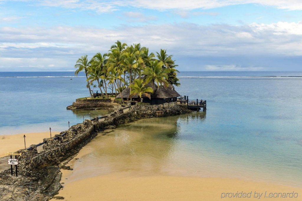 Beach & Waterfront
