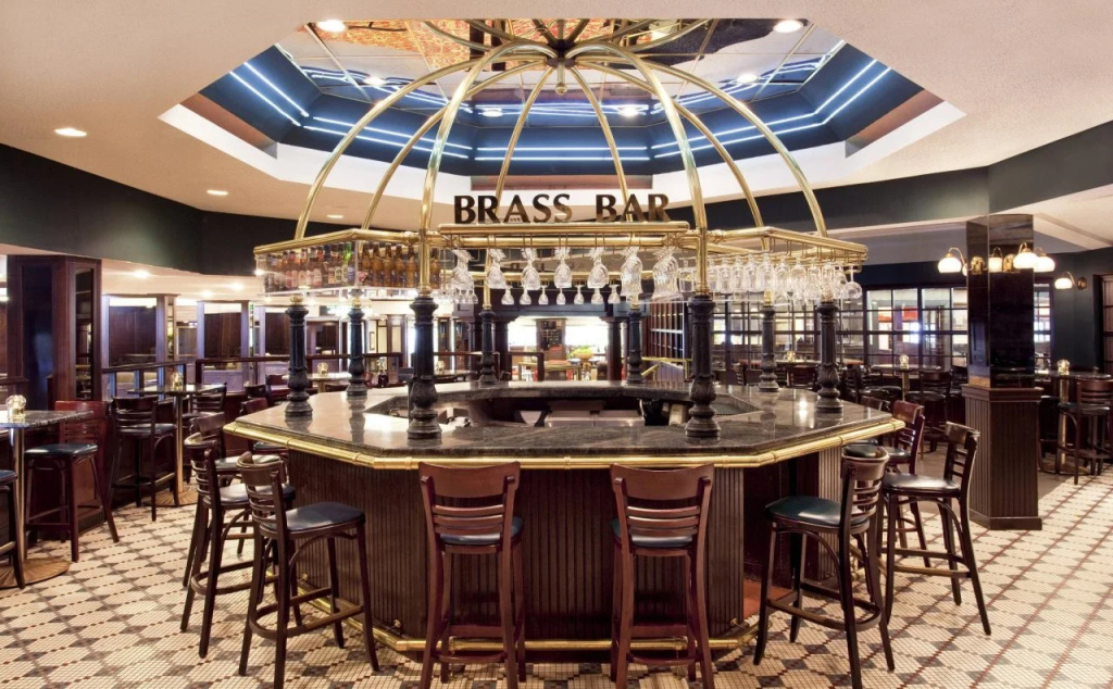 Food & Beverage