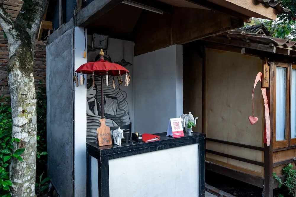 OYO 2393 Putroyono Homestay