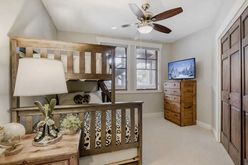 Town Pointe B202 3 Bedroom Condo by RedAwning