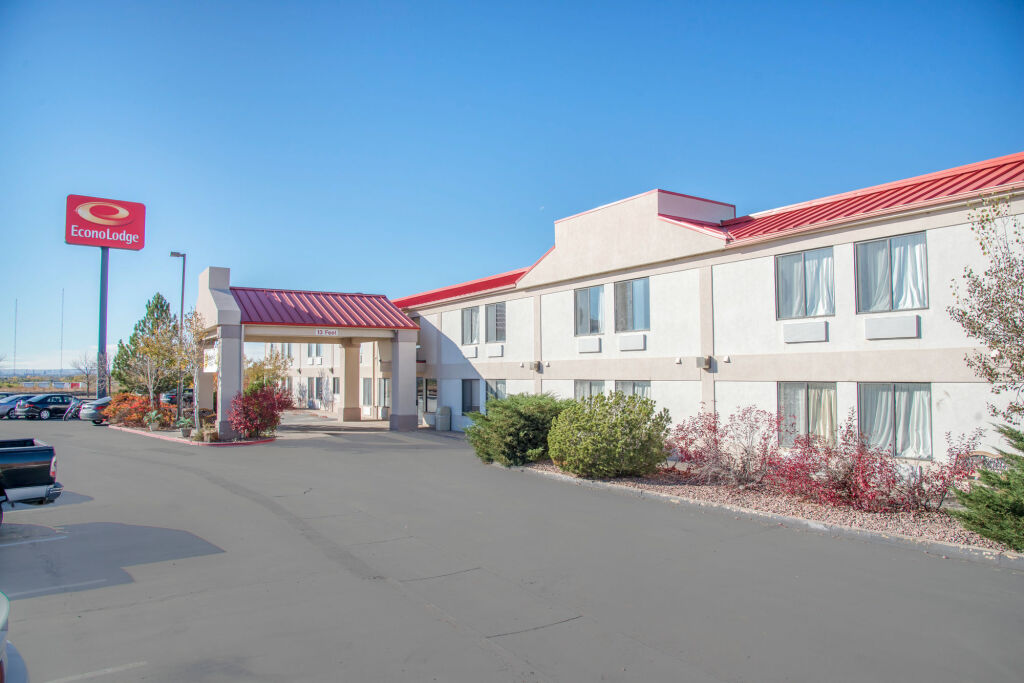 Econo Lodge image