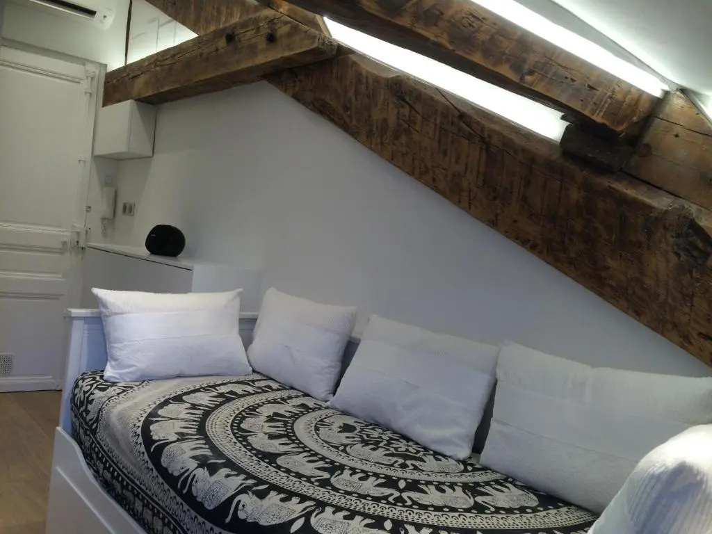 Studio Haut de Gamme - Centre Ville - Chambres