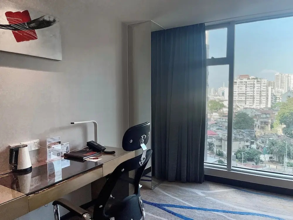 Deluxe Quadruple room