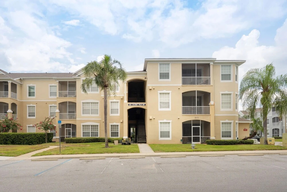 Resort Condo 3BR - Pool Balcony Near Disney