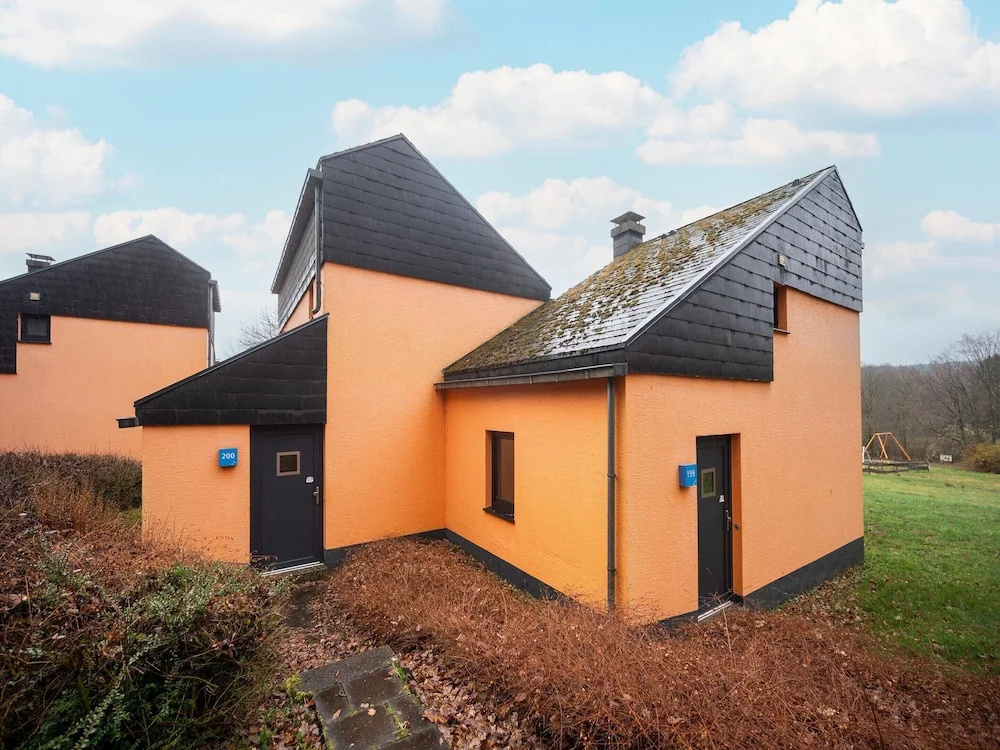 Lavish Holiday Home in Oberhambach
