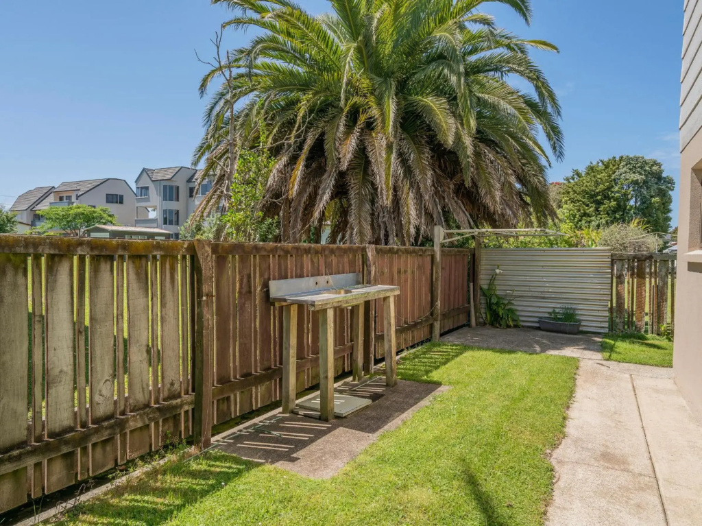Surf Stay - Whitianga Holiday Home