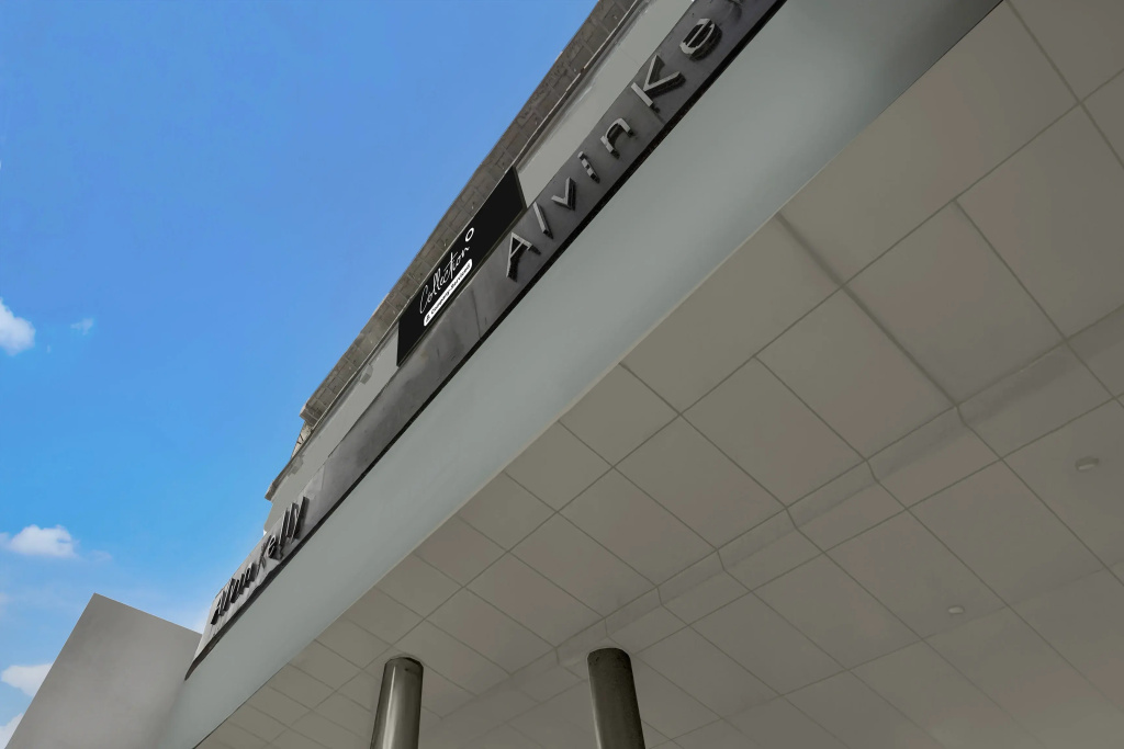 Townhouse Sector 18 Metro station